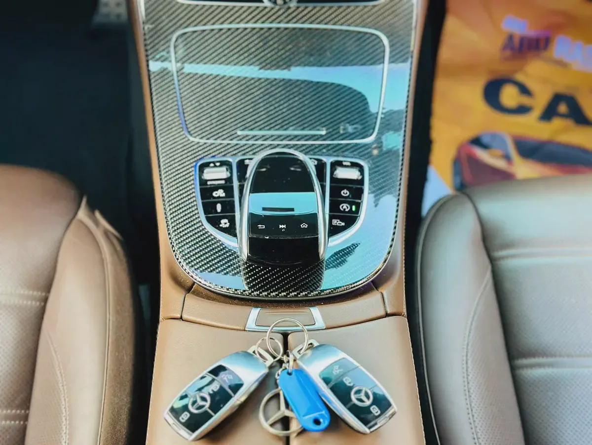 مرسيدس E53 AMG 2019 | خليجي | فل الفل رقم واحد | 6 فصوص | مفتاحين وكالة | سقف بانوراما | كاميرا 360-19-19