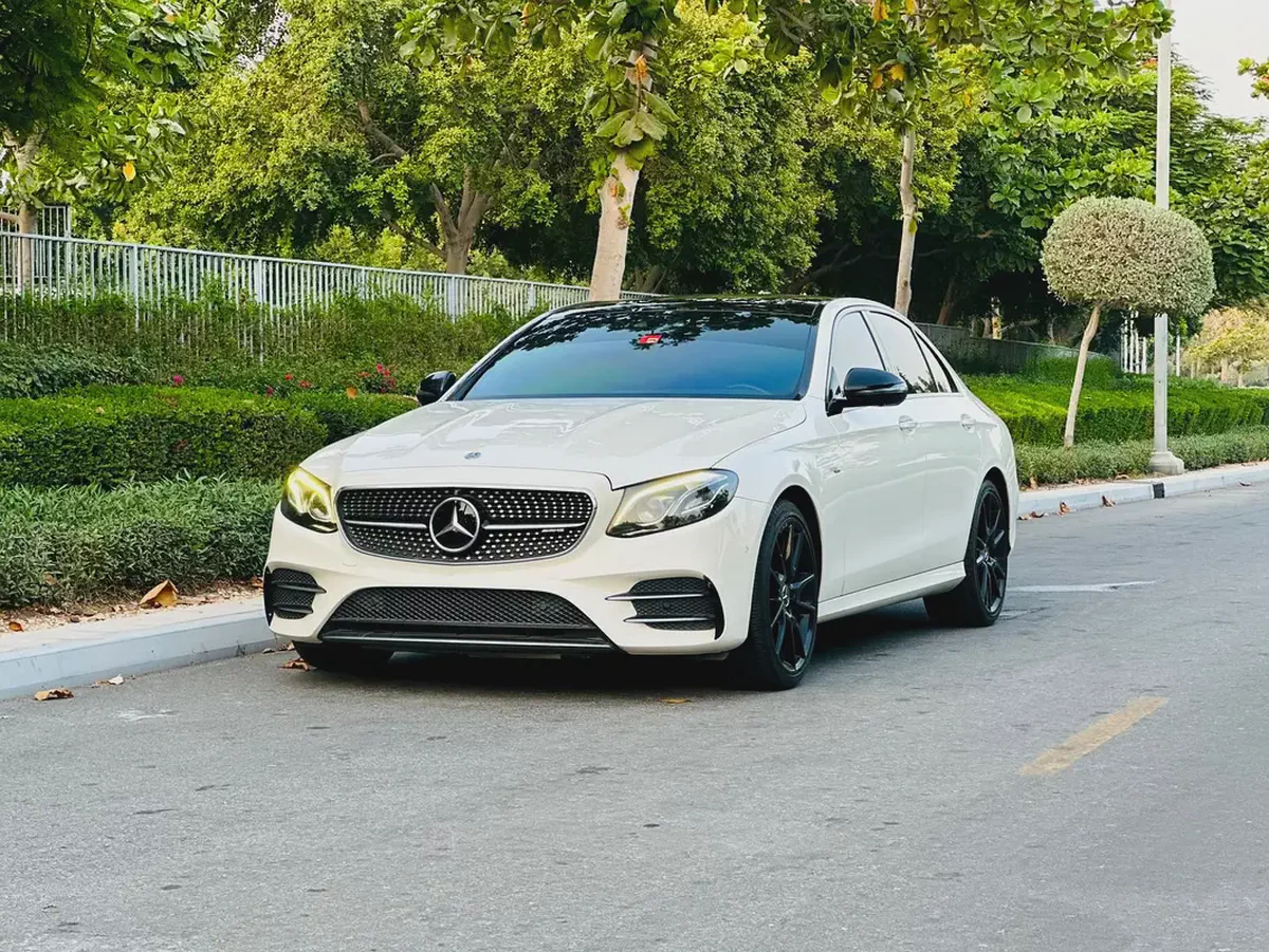 مرسيدس E53 AMG 2019 | خليجي | فل الفل رقم واحد | 6 فصوص | مفتاحين وكالة | سقف بانوراما | كاميرا 360-1-1