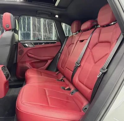Exclusive offer | Original Paint | GCC specs | Full Porsche Service History | Porsche Warranty 2028-19