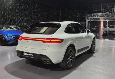 Exclusive offer | Original Paint | GCC specs | Full Porsche Service History | Porsche Warranty 2028-3