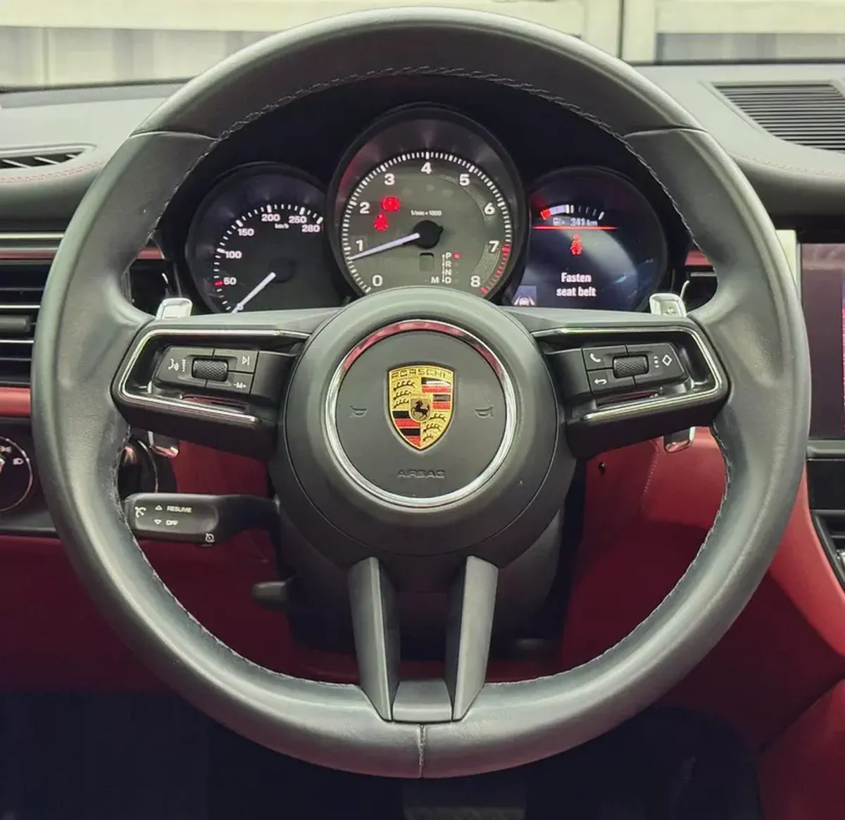 Exclusive offer | Original Paint | GCC specs | Full Porsche Service History | Porsche Warranty 2028-13-13