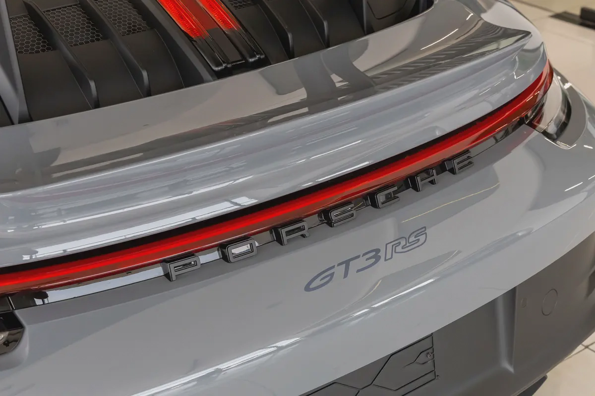 Porsche 911 GT3 RS | Weissach Package | DEALER WARRANTY | Excellent Condition | 2025-14-14