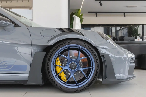 Porsche 911 GT3 RS | Weissach Package | DEALER WARRANTY | Excellent Condition | 2025