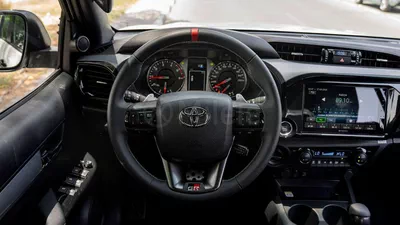 Toyota Hilux GR SPORT-11