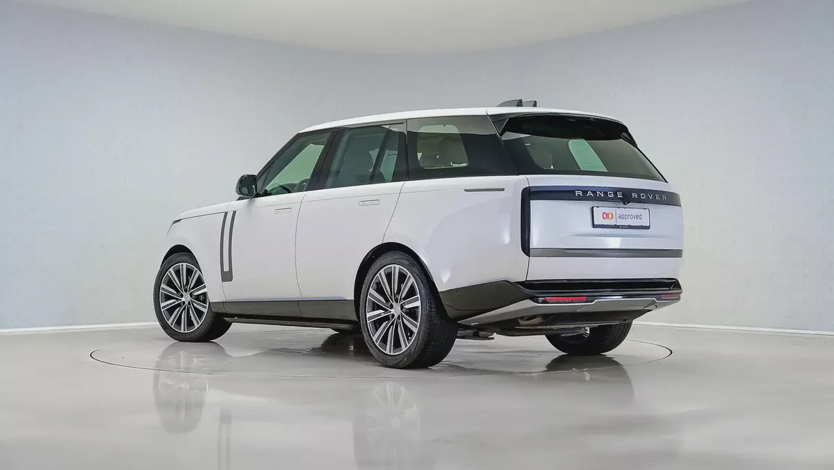 2024 Land Rover Range Rover HSE P400 | GCC Specs | Land Rover Active Warranty & Service 2029-1-1