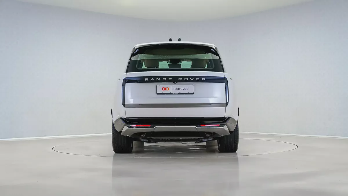 2024 Land Rover Range Rover HSE P400 | GCC Specs | Land Rover Active Warranty & Service 2029-8-8