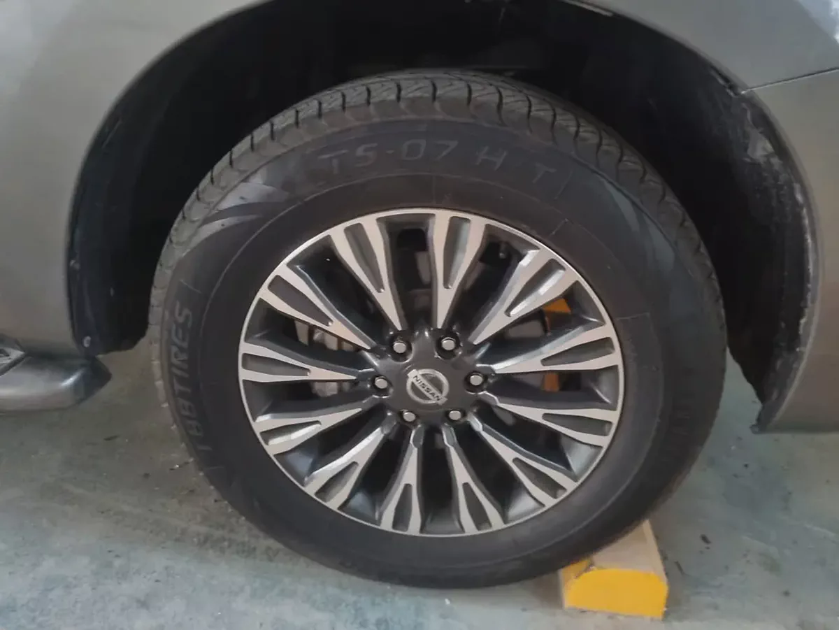 2014 Nissan Patrol LE GCC Specs in Excellent Condition-2-2