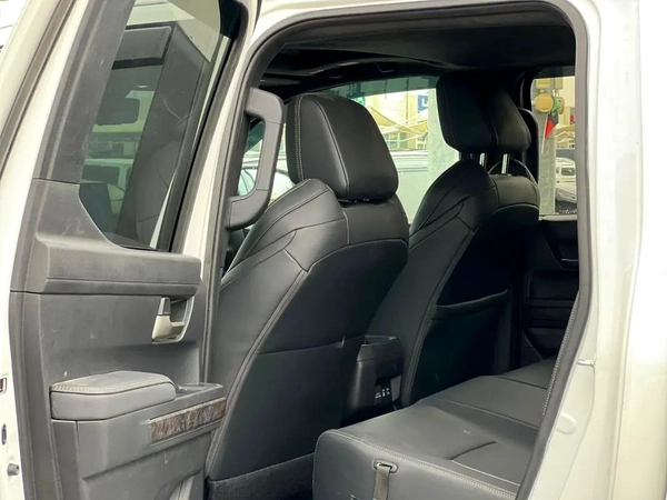 2024 Toyota Tacoma - limited American Specs - Brand New