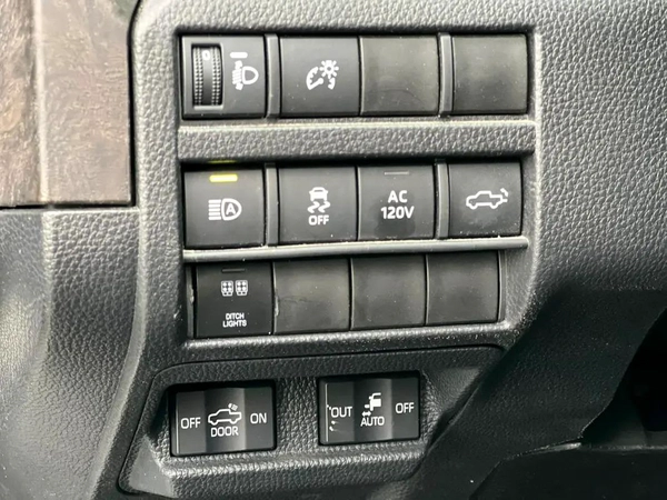 2024 Toyota Tacoma - limited American Specs - Brand New