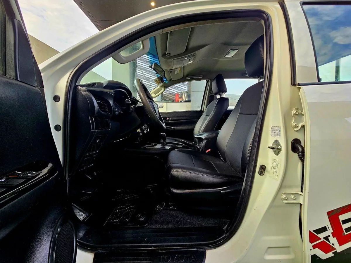 Toyota Hilux GL ADVENTURE PATROL/ AUTO GEAR/ AUTO WINDOWS / FULL OPTION/ WIDE BODY-8-0
