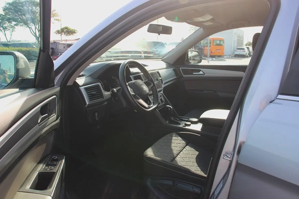 Teramont 2021 Gcc 3.6L 7 Seater (651 x 60) wWth  Without Downpayment Salary 3000