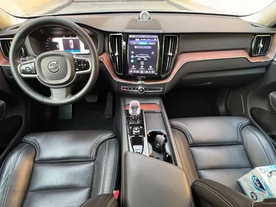 Gulf Specs 2023 VOLVO XC60 Ultimate Bright B5 AWD (Agency Serviced), Under Warranty Nov 2027.-9