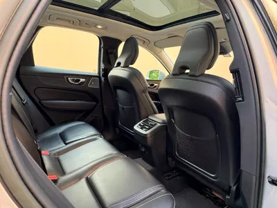 Gulf Specs 2023 VOLVO XC60 Ultimate Bright B5 AWD (Agency Serviced), Under Warranty Nov 2027.-10