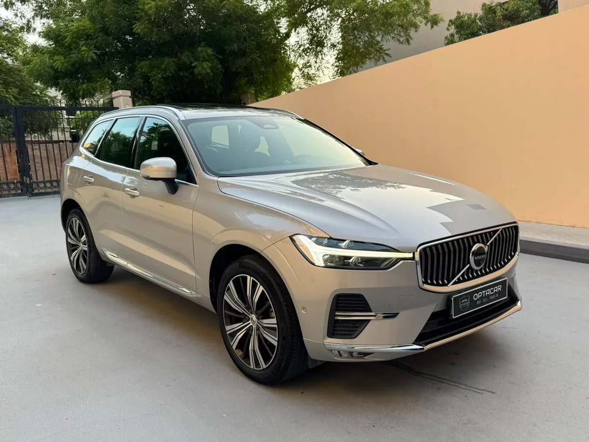 Gulf Specs 2023 VOLVO XC60 Ultimate Bright B5 AWD (Agency Serviced), Under Warranty Nov 2027.-5-5