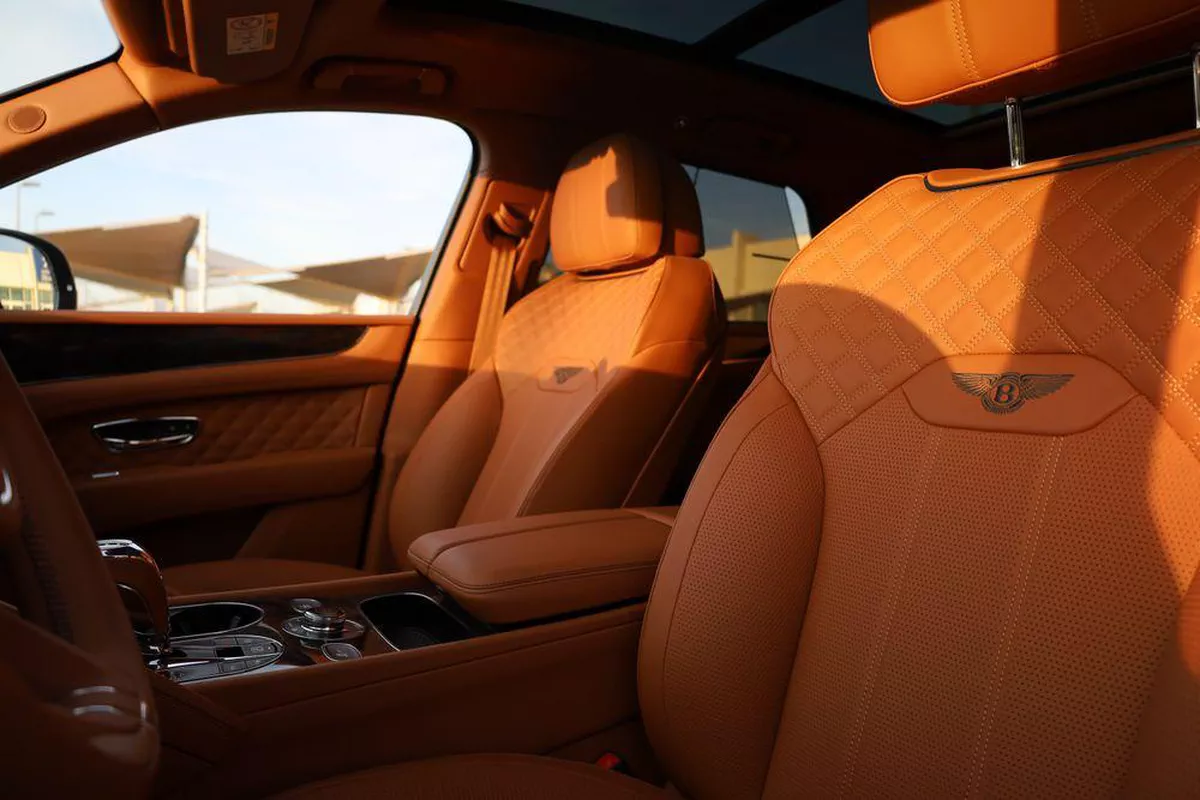New Bentley Bentayga 4.0L V8 Design Series 2022-8-8