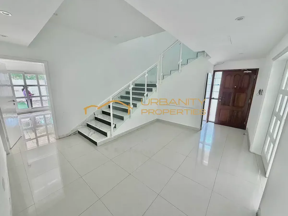 Spacious 4-Bedroom Villa for Rent | Al Garhoud-4-4