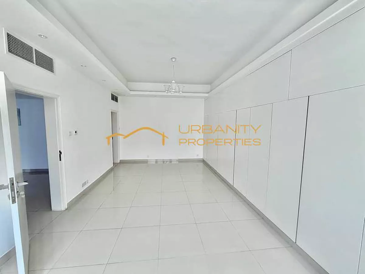 Spacious 4-Bedroom Villa for Rent | Al Garhoud-5-5