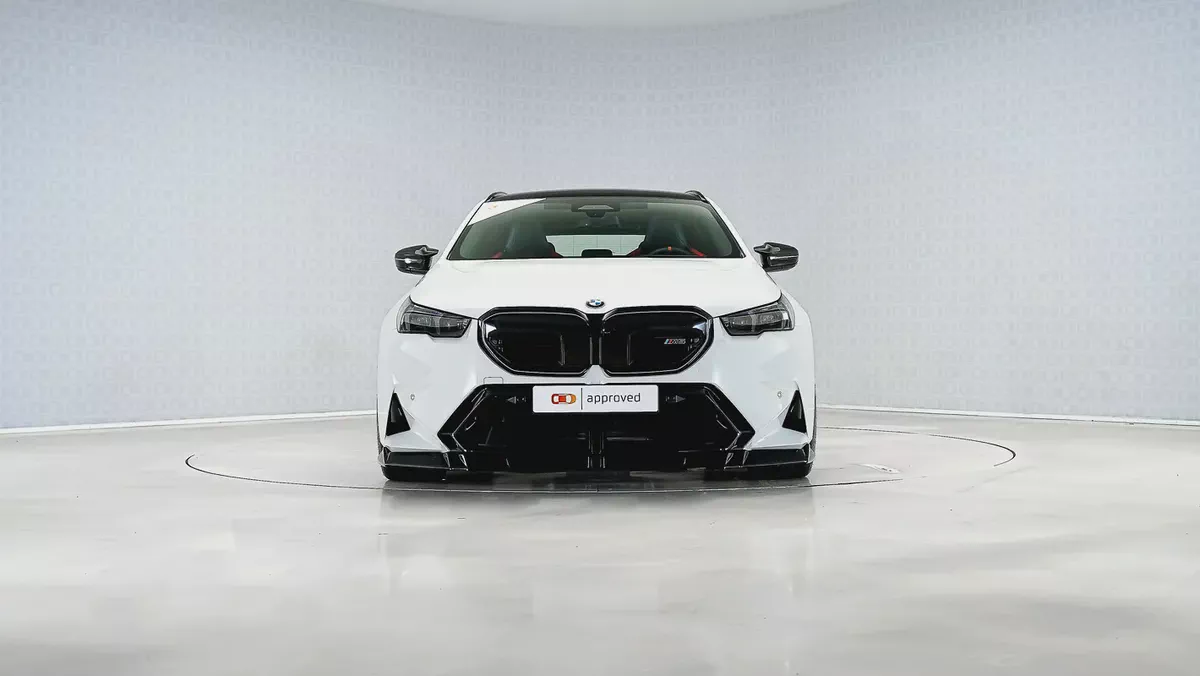 UAEs Very Best Example | AED 7,812 PM | M5 Touring Maxton Design-7-7