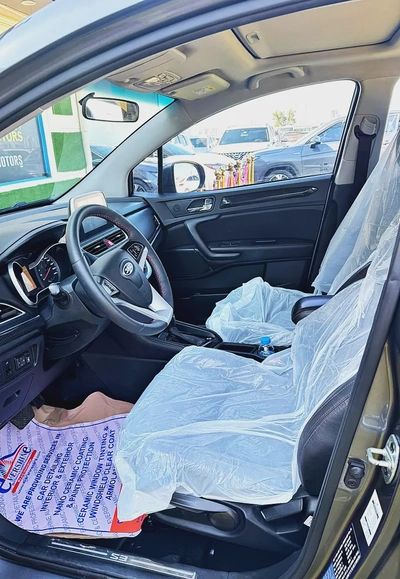 2023 JAC JS3 Flagship - GCC Specs - Like New!-8