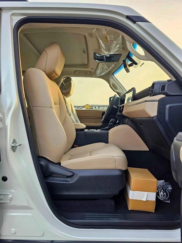 Toyota Prado All Rounder | 2.4l V4 Petrol | Sunroof | Fridge | Leather Seats | Big Dvd