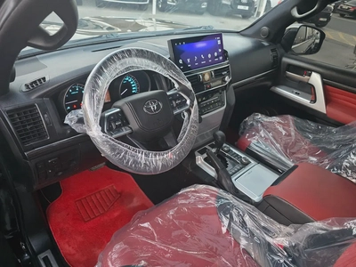 Toyota Land Cruiser VXR V8 Model 2010 Upgrade 2025 Top Options-5