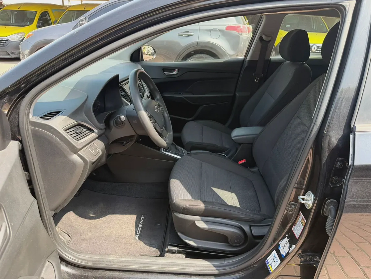HYUNDAI ACCENT H.B-5-5