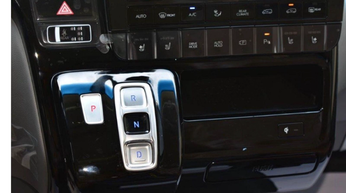 2026 Hyundai H-1 Starex Black | Premium Family-10-10