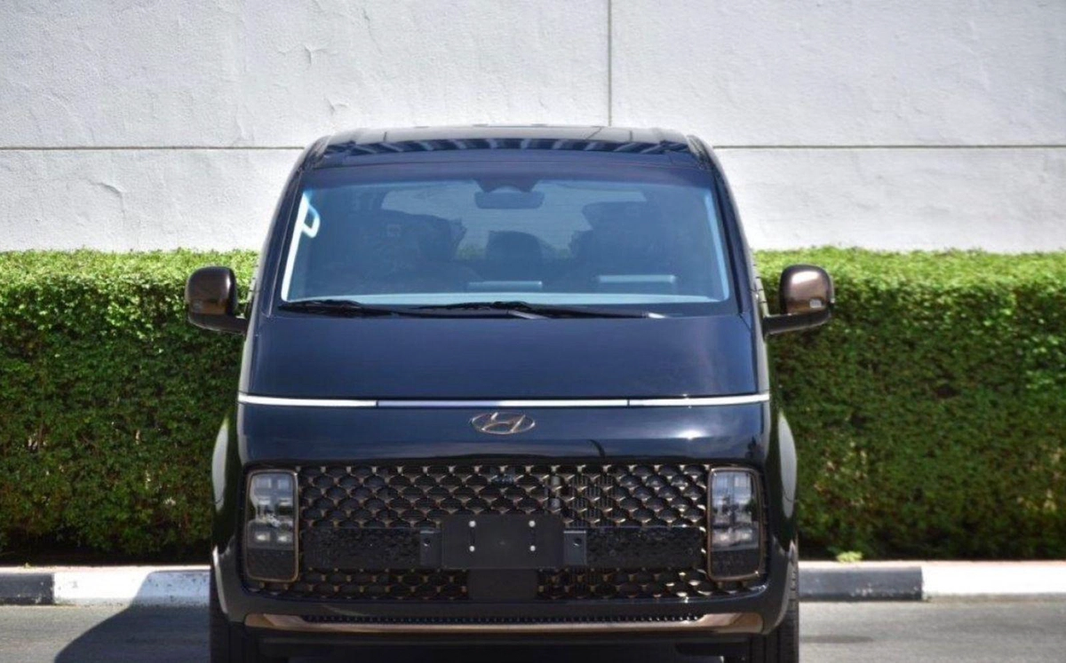 2026 Hyundai H-1 Starex Black | Premium Family
