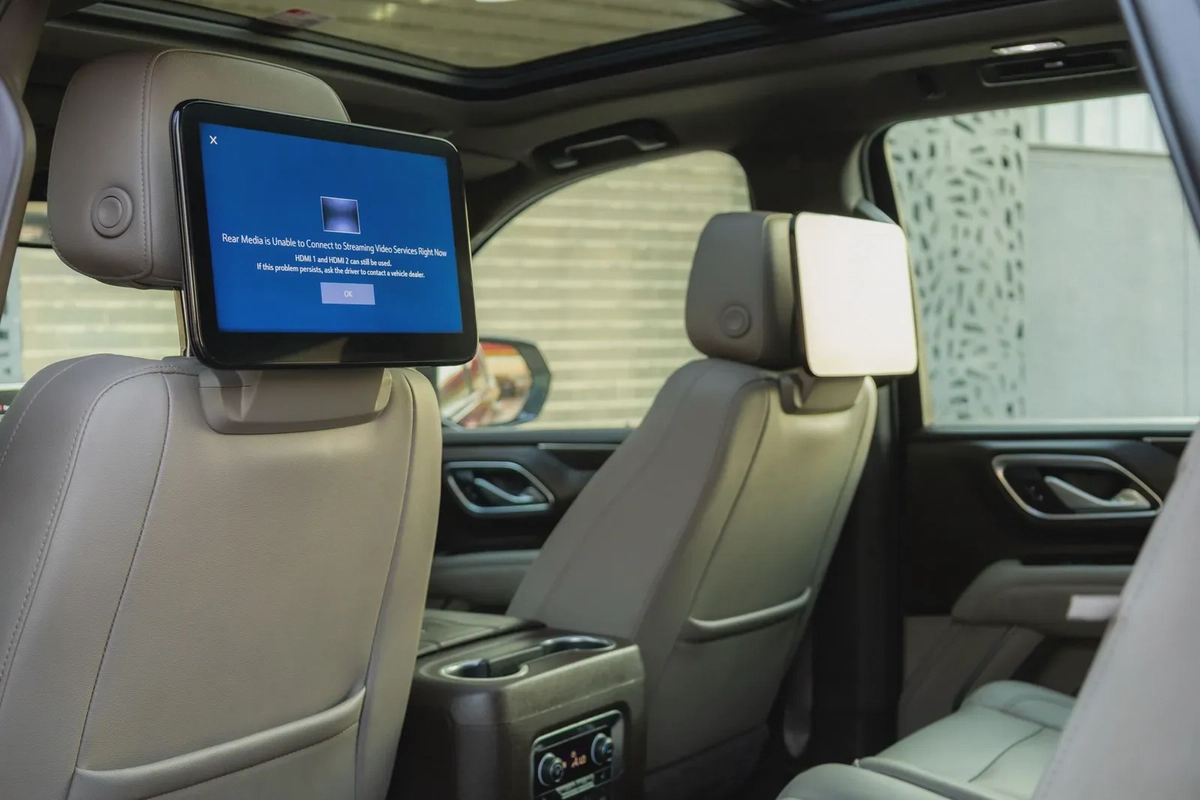 Chevrolet Tahoe 2022-2-2