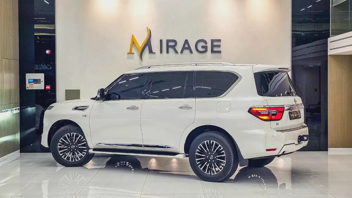 NISSAN - PATROL - LE PLATINUM - V 8 - 2024 MODEL - GCC SPECS - V 8 - 69,000KM - WHITE COLOR-16-16