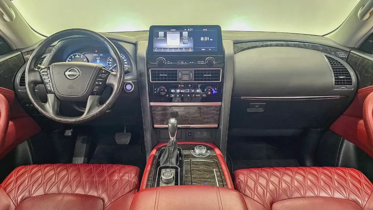 NISSAN - PATROL - LE PLATINUM - V 8 - 2024 MODEL - GCC SPECS - V 8 - 69,000KM - WHITE COLOR-1-1