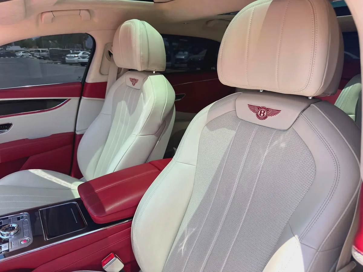 Bentley Flying Spur W12 2020 GCC Specs - Pristine Condition-4-4