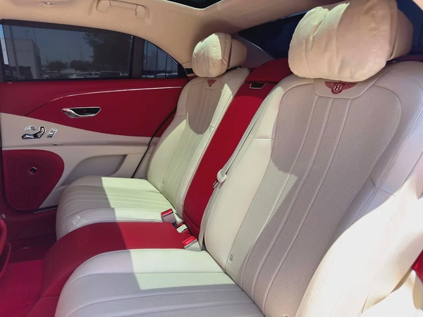 Bentley Flying Spur W12 2020 GCC Specs - Pristine Condition