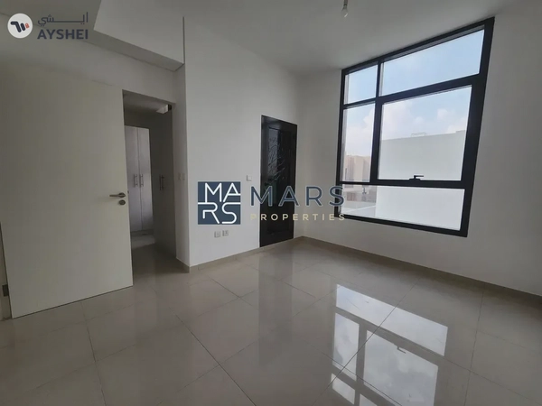 !! Vacant Middle Unit 2BR | Bigger Layout | For Rent !!