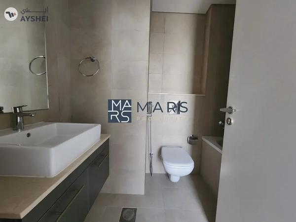 !! Vacant Middle Unit 2BR | Bigger Layout | For Rent !!