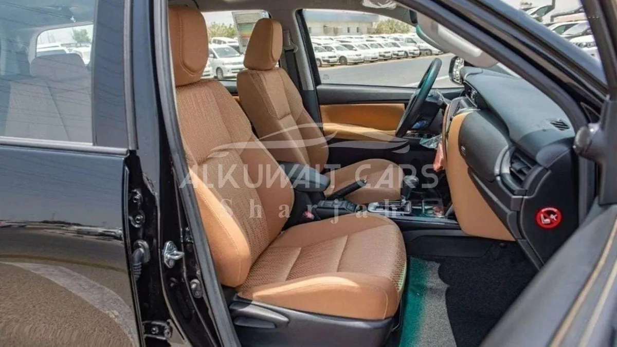 Toyota Fortuner EXR Toyota Fortuner 2.7L Petrol 4V 4*2 MY2024-11-0