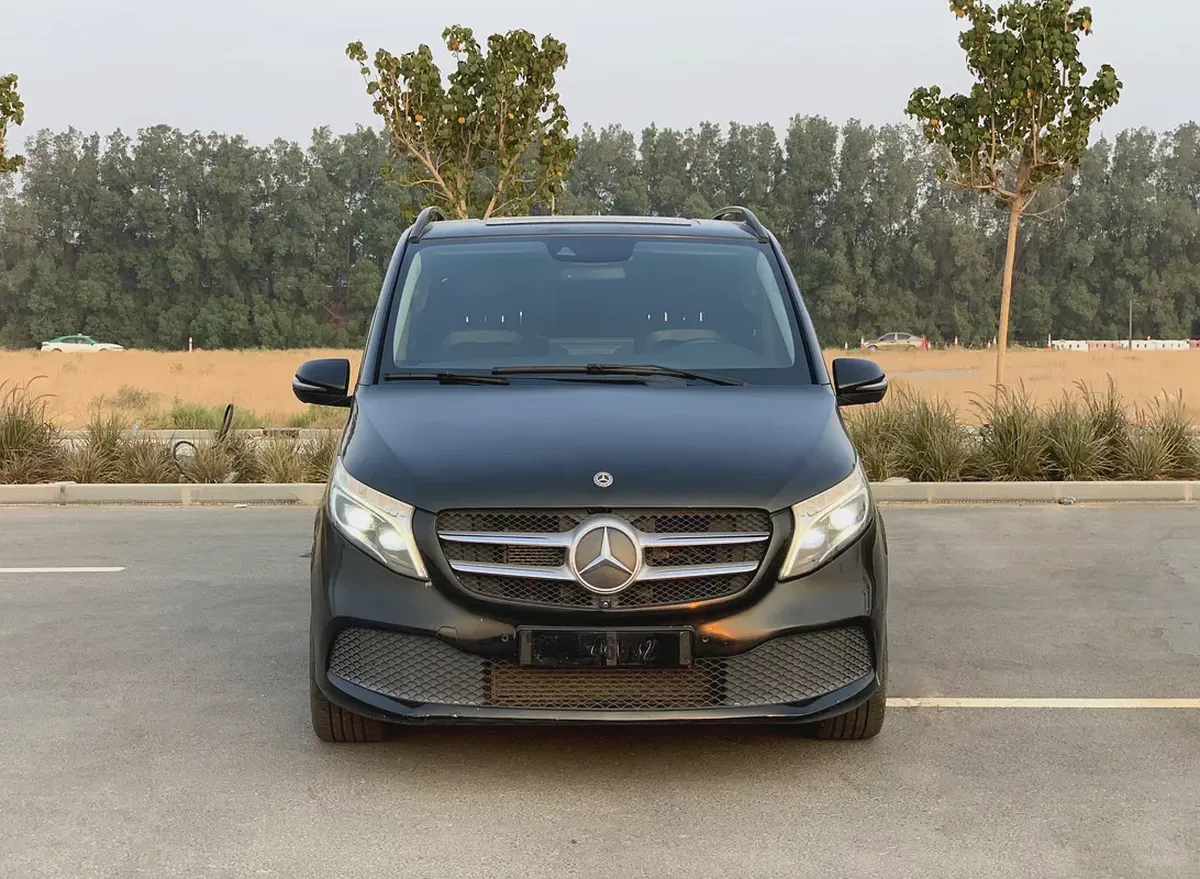 Mercedes-Benz V250 | Model 2020 | 6 Seater | GCC Specs