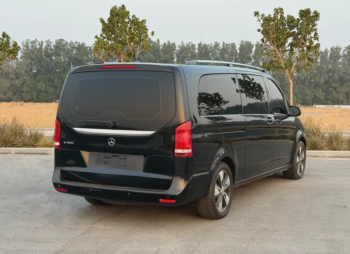 Mercedes-Benz V250 | Model 2020 | 6 Seater | GCC Specs-5-5