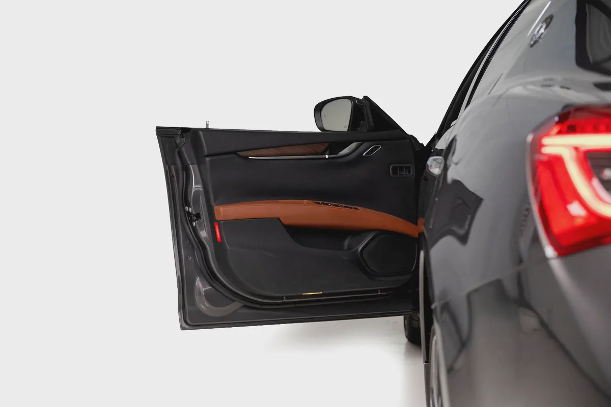 Maserati Ghibli SQ4-Special Color-2-Exclusive Leather Inerior-Active Sports Exhaust System-15-15