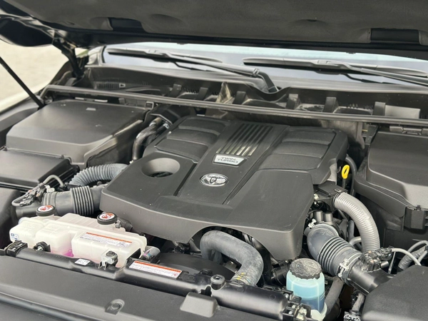Land Cruiser 3.5T VXR