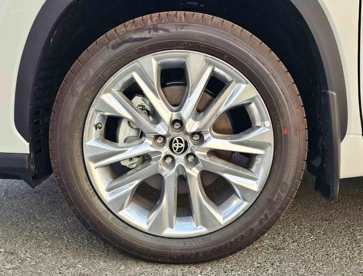 Toyota Highlander LIMITED 2.5L HYBRID LIMITED HYBRID || 2.5L V4 HEV | RADAR | PANORAMIC ROOF | HEADS UP DISPLAY (CODE # HLTDO)-11-0