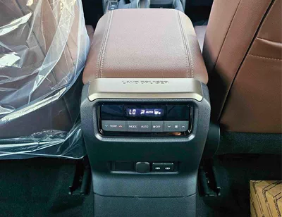 Toyota Prado  ADVENTURE TURBO || 2.8L V4 DIESEL / DRIVER PWR SEAT WITH LEATHER / DVD+CAMERA / COOL BOX (CODE # PDA-17