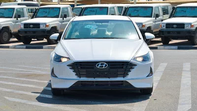 2024 Hyundai Sonata – White Sedan with Beige Interior-15