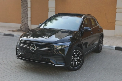 MERCEDES EQA350 4MATIC - GCC SPECS - UNDER WARRANTY / SERVICE CONTRACT / BATTERY - ACCIDENT FREE --0