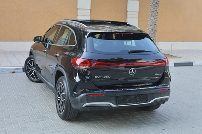 MERCEDES EQA350 4MATIC - GCC SPECS - UNDER WARRANTY / SERVICE CONTRACT / BATTERY - ACCIDENT FREE --4