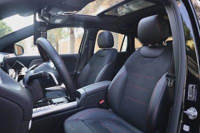 MERCEDES EQA350 4MATIC - GCC SPECS - UNDER WARRANTY / SERVICE CONTRACT / BATTERY - ACCIDENT FREE --11