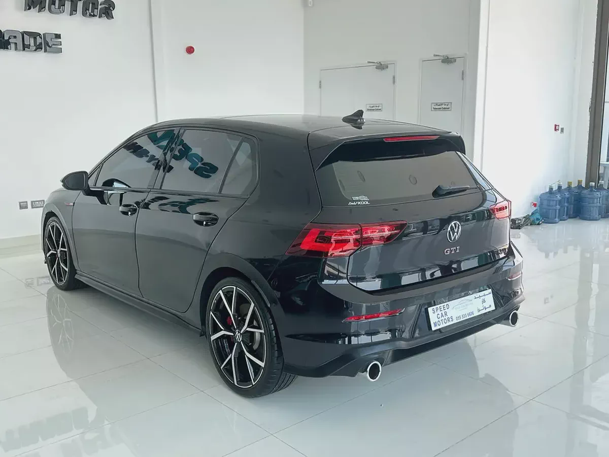 2023 Volkswagen Golf GTI - GCC Specs  full option-9-9