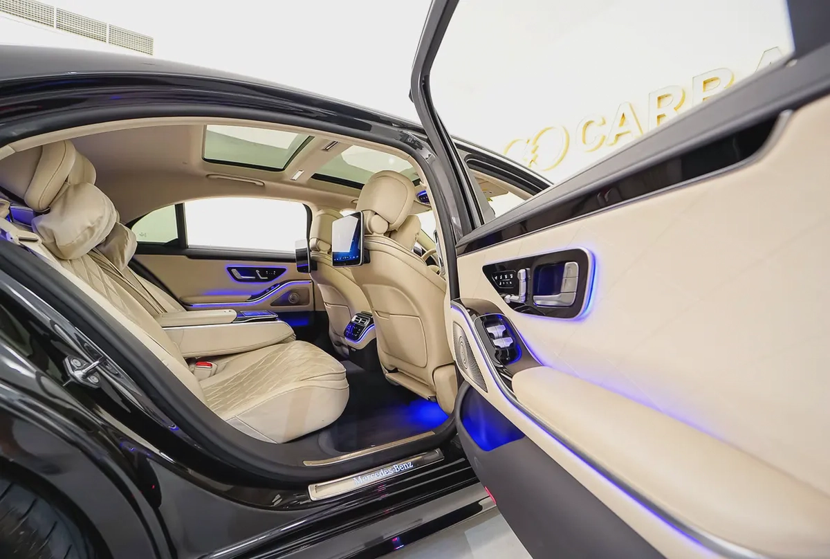 AED 3587 PM | MERCEDES S500 4MATIC 2021 | 1 YEAR WARRANTY  SERVICE CONTRACT | HIGH SPECS-17-17