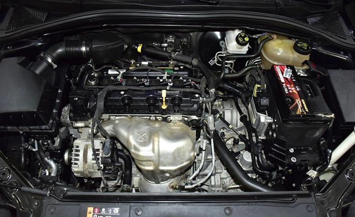 MG 5 ( 2023 Model ) in Black Color GCC Specs