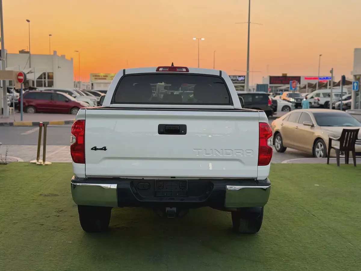 Toyota Tundra SR5 2020-6-6